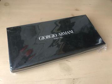 Giorgio Armani toilettas fluweel (woman pouch) beschikbaar voor biedingen