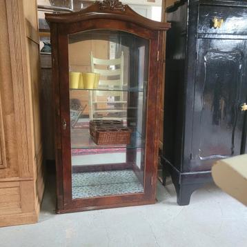 Brocante vintage kleine vitrinekast opzetkast vitrinekastje beschikbaar voor biedingen