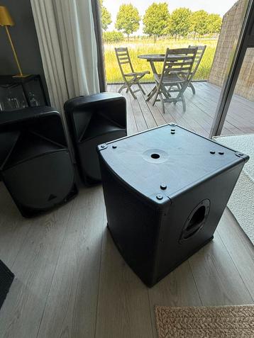 Behringer pa set sub plus tops beschikbaar voor biedingen