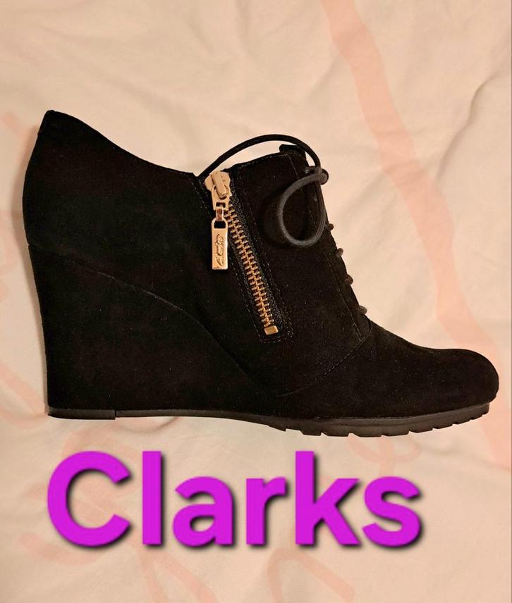 CLARKS wedges veter/ rits lage laarsjes Mt 41 1x gedragen, Kleding | Dames, Schoenen, Zo goed als nieuw, Lage of Enkellaarzen