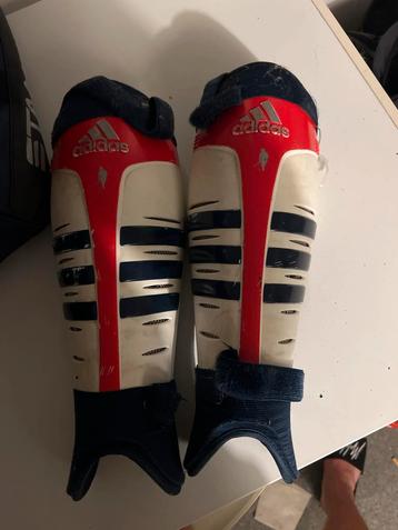 Adidas Scheenbeschermers - IJshockey/Voetbal beschikbaar voor biedingen