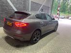Maserati Levante 3.0 V6 S AWD GranLusso | 430Pk! | Panoramad, 430 pk, Gebruikt, 2084 kg, Leder