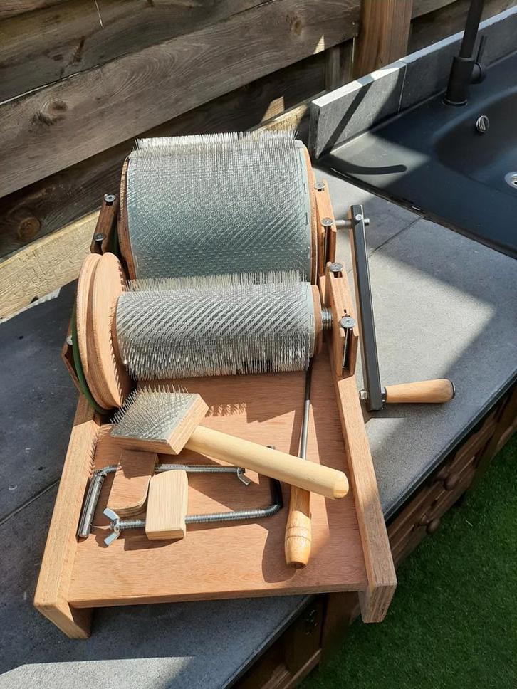 Nieuwe Kaardmolen voor Schapen- en Alpacawol, Hobby en Vrije tijd, Spinnewielen en Spinnen, Nieuw, Spinwol, Ophalen