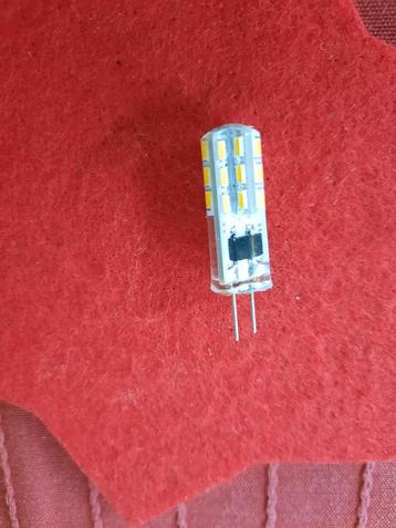 5X Led G4 220V lampjes 30.000 h
Kleur, warm wit
Hoogte 36 mm beschikbaar voor biedingen