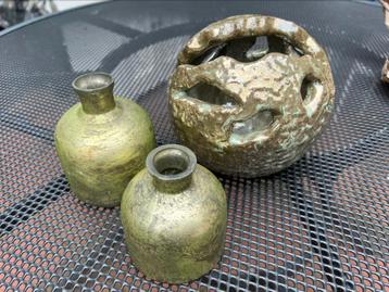 Set groene decoratieve vaasjes beschikbaar voor biedingen