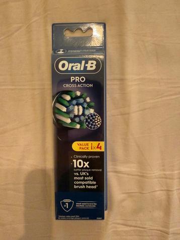 Opzetborstels Oral-B Cross Action 4 stuks gesl. verpakking beschikbaar voor biedingen