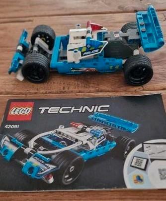Lego technic 42091 politieauto achtervolging beschikbaar voor biedingen