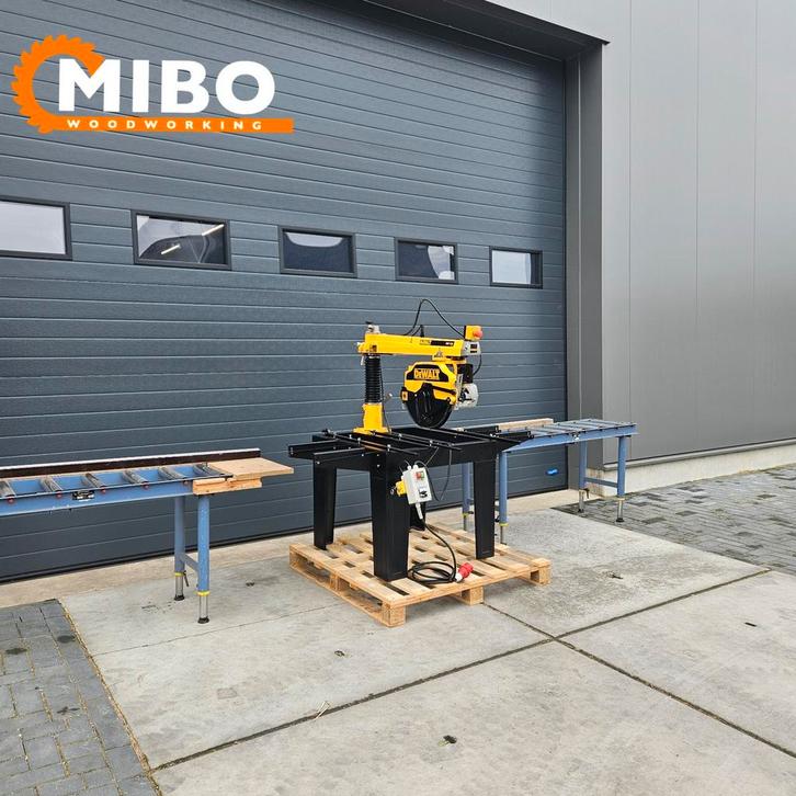 AFKORTZAAG RADIAALZAAG ** OCCASIONS TOT 21CM ZAGEN, Doe-het-zelf en Verbouw, Gereedschap | Zaagmachines, Zo goed als nieuw, Afkortzaag