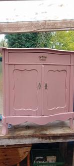 Mooie antieke roze kast, Ophalen