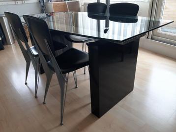 GLAZEN EETTAFEL beschikbaar voor biedingen