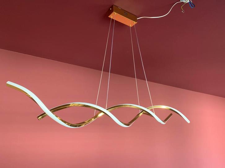 Nieuw Louise led lamp, Huis en Inrichting, Lampen | Plafondlampen, Nieuw, Ophalen of Verzenden