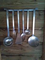 Gero zilmeta lepelrek, ophangbeugel met 6 lepels., Ophalen of Verzenden, Gebruikt, Rvs of Chroom, Bestekset