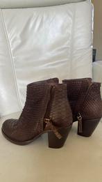Mooie dames laarzen 37, Kleding | Dames, Schoenen, Ophalen of Verzenden, Zo goed als nieuw, Bruin, Schoenen met lage hakken