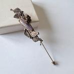 Oude speld broche amathist steen flora design, Sieraden, Tassen en Uiterlijk, Antieke sieraden, Verzenden, Overige materialen