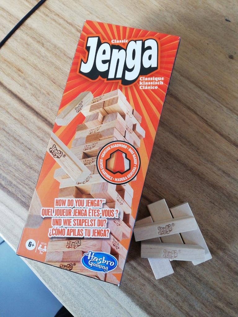 Houten jenga toren, Een of twee spelers, Ophalen of Verzenden, Zo goed als nieuw