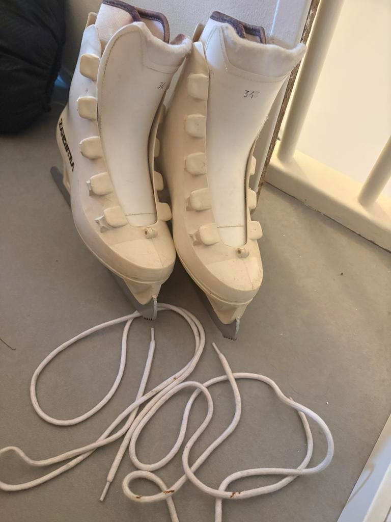 Schaatsen maat 34, Ophalen, Zo goed als nieuw