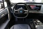BMW iX xDrive40 High Executive 71 kWh / Sportpakket / Panora, Auto's, BMW, Te koop, Zilver of Grijs, 2340 kg, Gebruikt