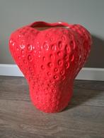 Vaas in aardbei vorm: 38 cm hoog en opening 10 cm, Huis en Inrichting, Woonaccessoires | Vazen, Overige materialen, Ophalen of Verzenden