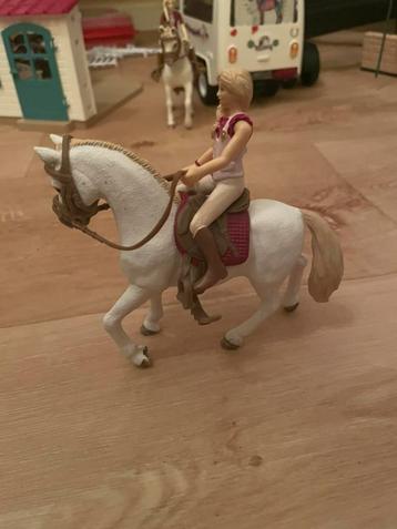 Schleich wit paard beschikbaar voor biedingen