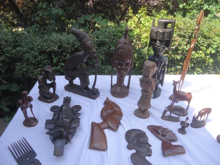 Lot van afrikaanse kunst: houtsnijwerk/beelden, Antiek en Kunst, Kunst | Beelden en Houtsnijwerken, Ophalen of Verzenden