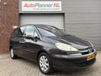 Peugeot 807 2.2 ST Premium! Clima! Cruise! 6-Persoons!, Auto's, Peugeot, Voorwielaandrijving, Gebruikt, 4 cilinders, Bedrijf