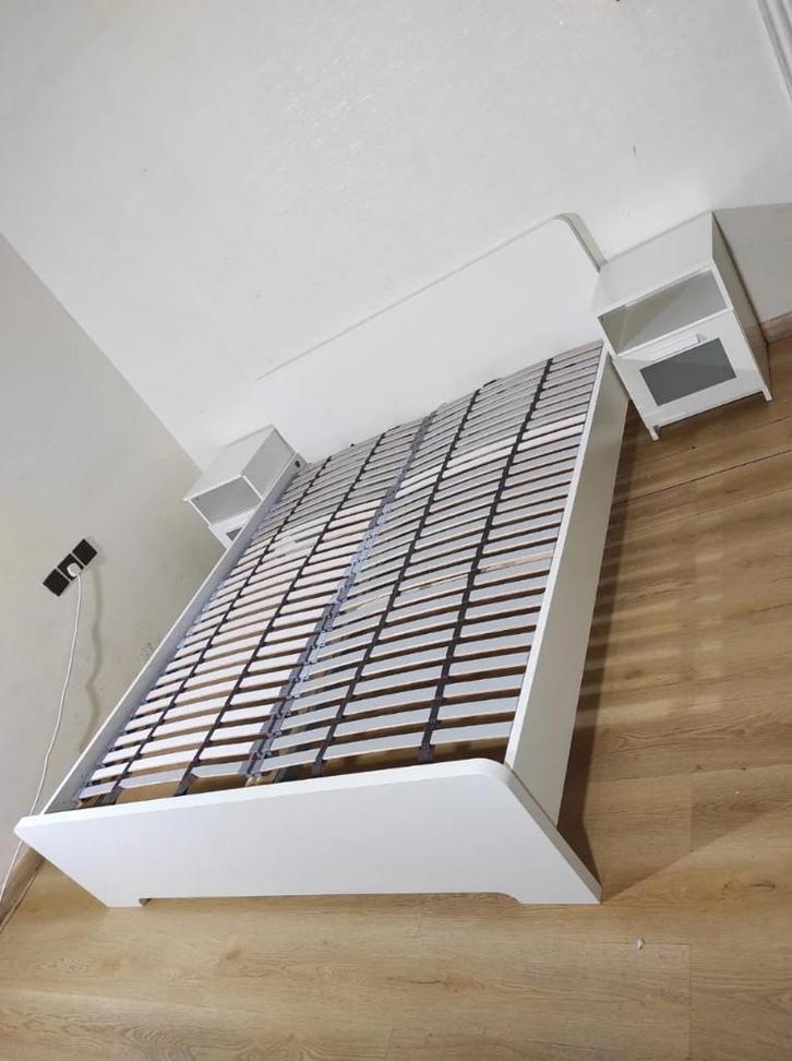 Tweepersoons bed Ikea Askvoll 140x200cm, Huis en Inrichting, Slaapkamer | Bedden, Gebruikt, Tweepersoons, 140 cm, 200 cm, Hout