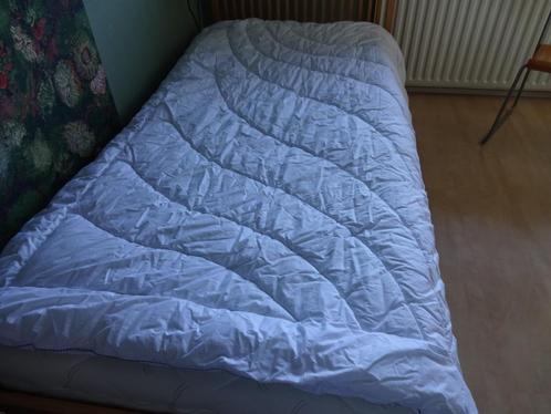 Dekbed 140x100, 4 seizoenen, Saffier (nieuw), Huis en Inrichting, Slaapkamer | Beddengoed, Nieuw, Deken of Dekbed, Eenpersoons