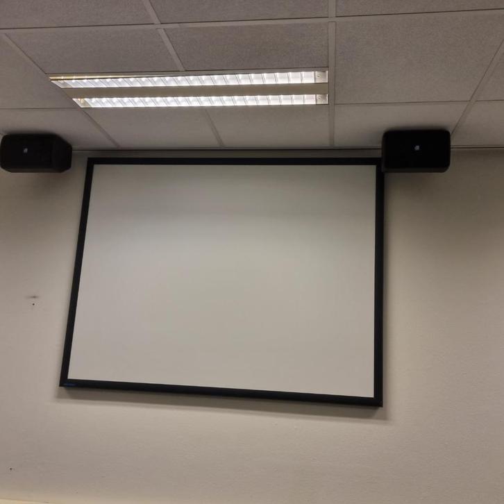 projectiescherm Beamerbord voetbalscherm 170 x 130 cm, Audio, Tv en Foto, Projectieschermen, Refurbished, Ophalen