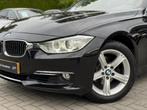 BMW 3-serie 320i High Executive Luxury Line|Nieuwe Ketting|N, Auto's, BMW, Automaat, Euro 5, Gebruikt, Zwart