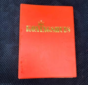 Uitgebreide Verzamelband Ons Koningshuis 1984 - 1985 beschikbaar voor biedingen