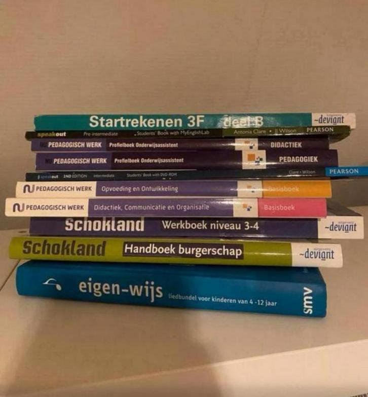 Onderwijsassistent boeken jaar 1,2,3, Boeken, Studieboeken en Cursussen, Zo goed als nieuw, MBO, Alpha, Ophalen of Verzenden