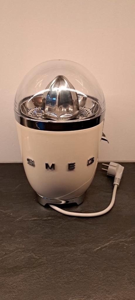 Smeg Citruspers - Zo goed als nieuw!, Witgoed en Apparatuur, Juicers, Zo goed als nieuw, Citruspers, Elektrisch, Ophalen of Verzenden