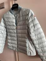 Moncler zomerjas met embleem 10 jaar, Moncler, Meisje, Ophalen of Verzenden, Zo goed als nieuw