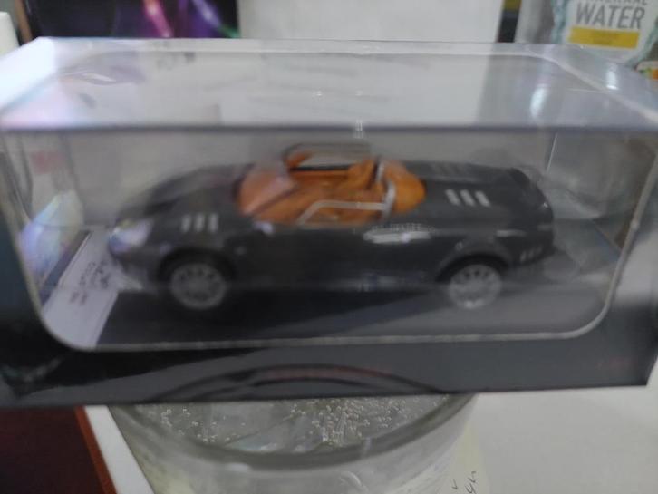Spyker C12 LaTurbie Grijs, 1:64 Nieuw Vitrine OVP, Hobby en Vrije tijd, Modelauto's | Overige schalen, Nieuw, Auto, Verzenden
