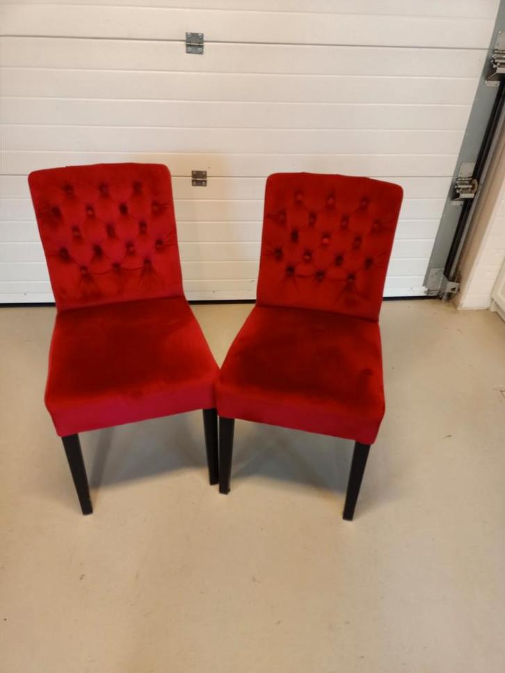 6 Robijnrode, gecapitonneerde eetkamerstoelen, Huis en Inrichting, Stoelen, Zo goed als nieuw, Vijf, Zes of meer stoelen, Stof