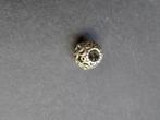 Aangeboden een originele Pandora bedel bolle bloem(4), Ophalen of Verzenden, Gebruikt, Zilver, Pandora