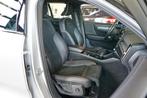 Volvo XC40 2.0 T4 AWD R-Design TREKHAAK | CAMERA | HARMAN/KA, Automaat, 15 km/l, Zwart, Lichtsensor