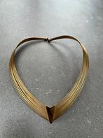 VINTAGE GOUD KLEUR GOUDEN SPANG CHOKER KETTING, Ophalen of Verzenden, Zo goed als nieuw, Goud, Overige materialen