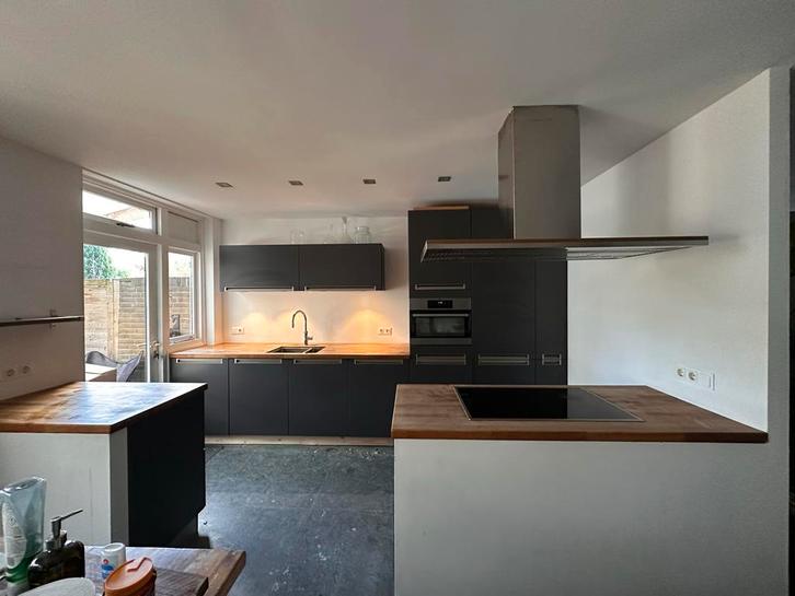 Grando Keuken Antraciet met Houten Werkblad, Huis en Inrichting, Keuken | Complete keukens, Gebruikt, Hoekkeuken, Grijs, Hout