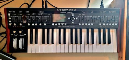 Behringer DeepMind 6 – Zo goed als nieuw + extra soundbanks, Muziek en Instrumenten, Midi-apparatuur, Zo goed als nieuw, Ophalen of Verzenden