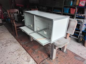 Vogelkooi  beschikbaar voor biedingen