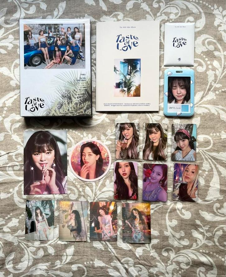 Kpop Twice Taste of Love (Taste ver.), Verzamelen, Muziek, Artiesten en Beroemdheden, Zo goed als nieuw, Cd of Plaat, Verzenden