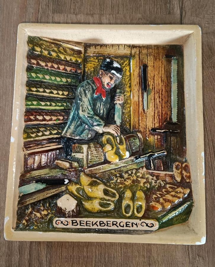 Hobra gipsen wand hanger klompenmaker Beekbergen, Antiek en Kunst, Antiek | Wandborden en Tegels, Ophalen of Verzenden