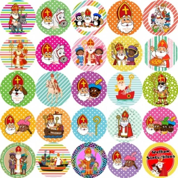 button sint en piet sinterklaas div maten met naam NIEUW, Verzamelen, Speldjes, Pins en Buttons, Nieuw, Button, Figuurtje, Ophalen of Verzenden