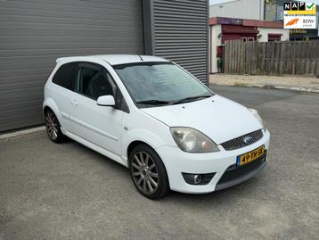 Ford Fiesta 2.0-16V ST beschikbaar voor biedingen