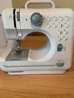 Hema naaimachine 2 keer gebruikt. Prima machine, Hobby en Vrije tijd, Naaimachines en Toebehoren, Ophalen, Zo goed als nieuw, Naaimachine