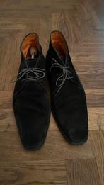 Santoni donkerblauw suede schoen maat 10, Kleding | Heren, Schoenen, Blauw, Ophalen of Verzenden, Zo goed als nieuw, Veterschoenen