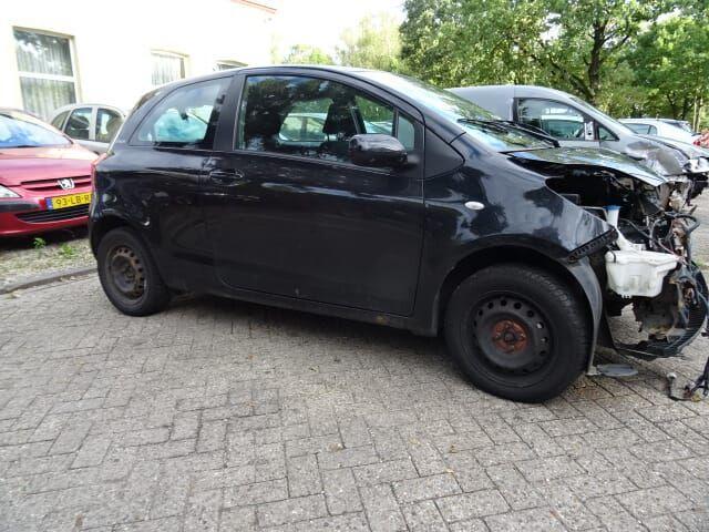 Toyota Yaris Bj 2009 3 d 1.3 benz voor demontage., Auto-onderdelen, Overige Auto-onderdelen, Toyota, Gebruikt, Ophalen of Verzenden