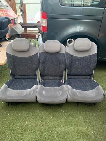 Autostoelen teab beschikbaar voor biedingen