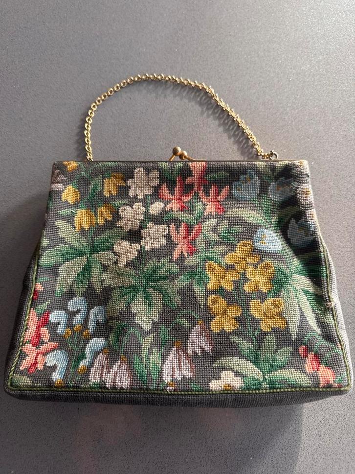 Antiek Vintage Avondtasje met Bloemen, Sieraden, Tassen en Uiterlijk, Tassen | Damestassen, Gebruikt, Avondtasje, Overige kleuren